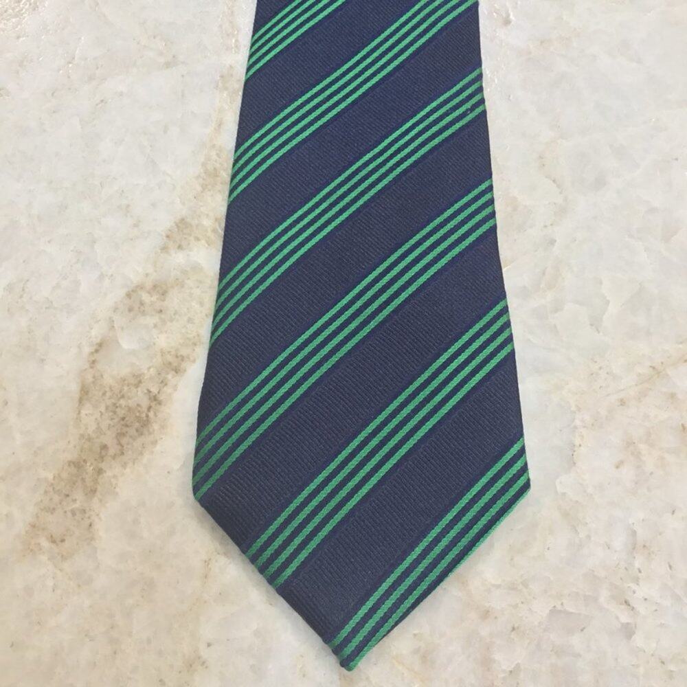 AVENUE FOCH, by JAN PAULSEN, TIE